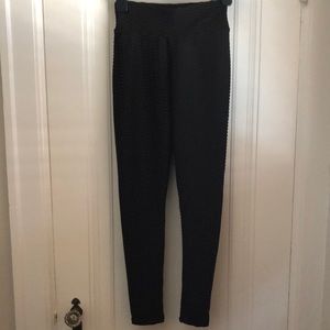 NWT infamous tik tok leggings, black
